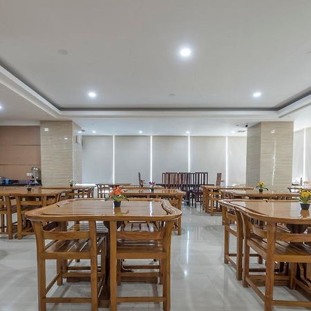 Oyo 1114 Hotel Denpasar Makassar Dış mekan fotoğraf