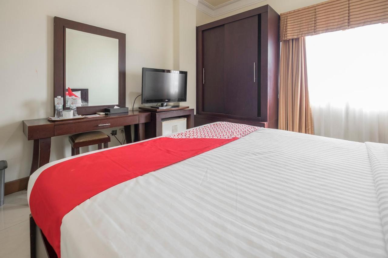 Oyo 1114 Hotel Denpasar Makassar Dış mekan fotoğraf
