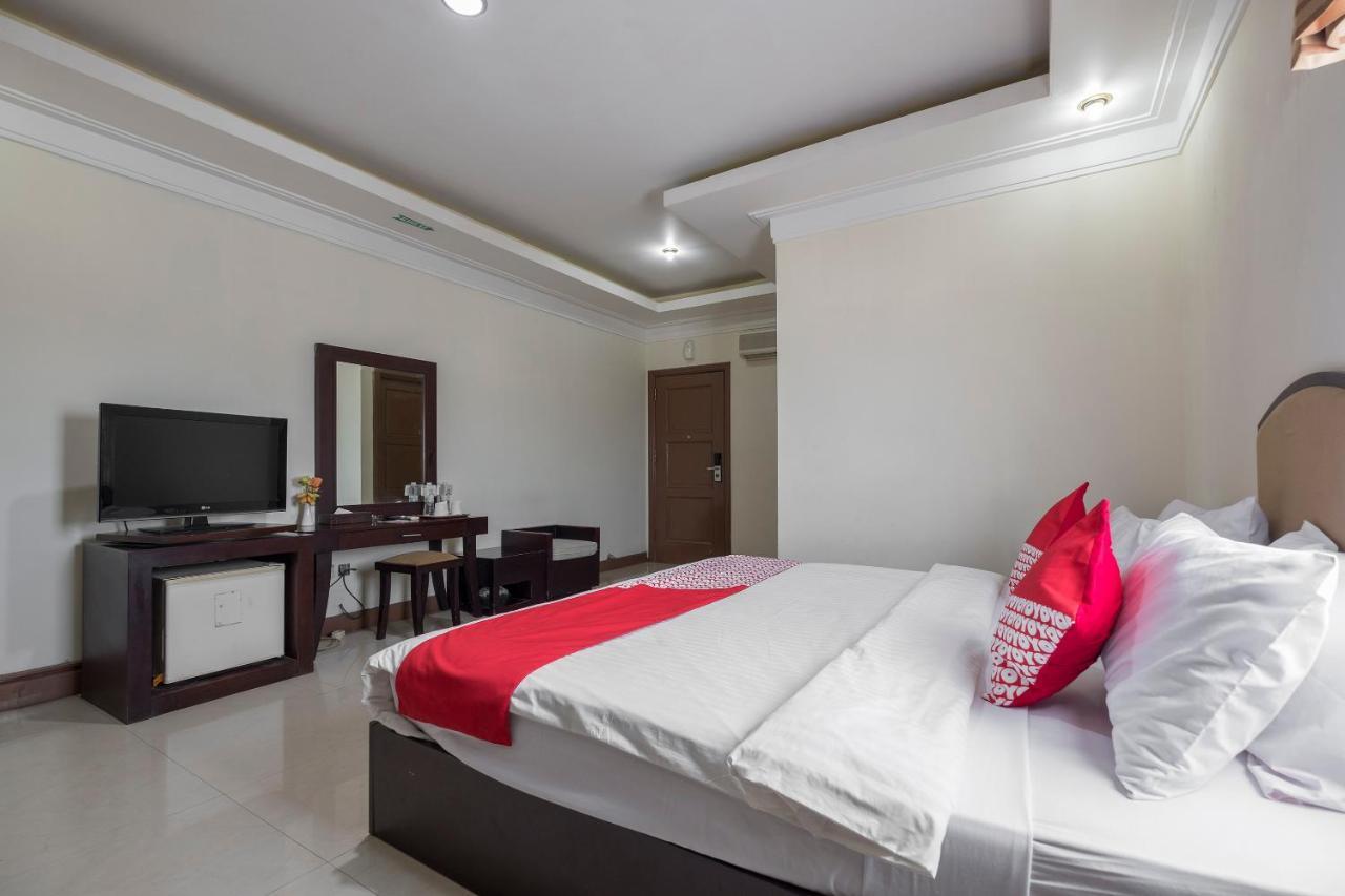 Oyo 1114 Hotel Denpasar Makassar Dış mekan fotoğraf
